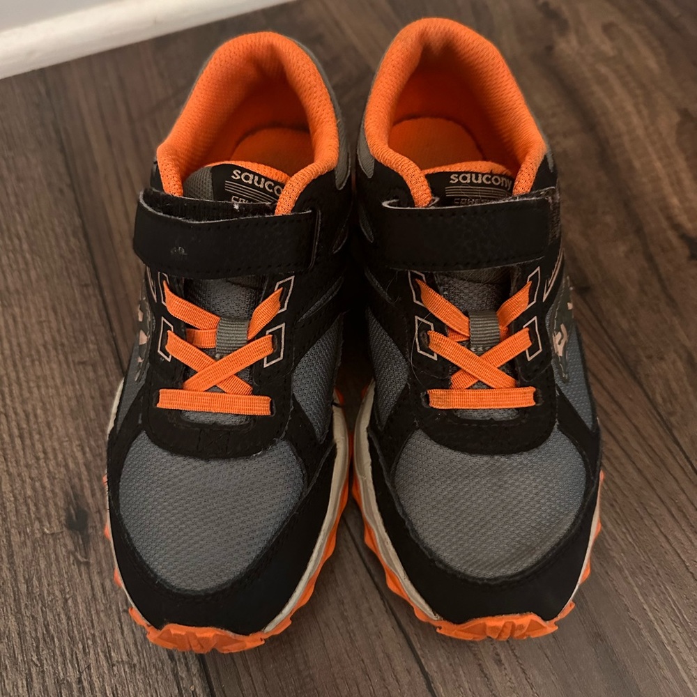 Saucony little boy, tennis shoe